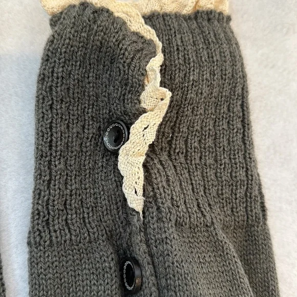 Women's Leg warmers Gray Cream Buttons Lace NWOT slouchy knit boots - Picture 3 of 9